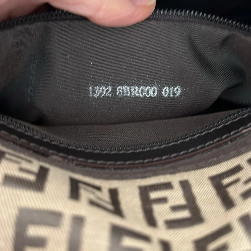 Fendi Brown & Black FF Logo Baguette Shoulder Bag - Picture 10 of 16